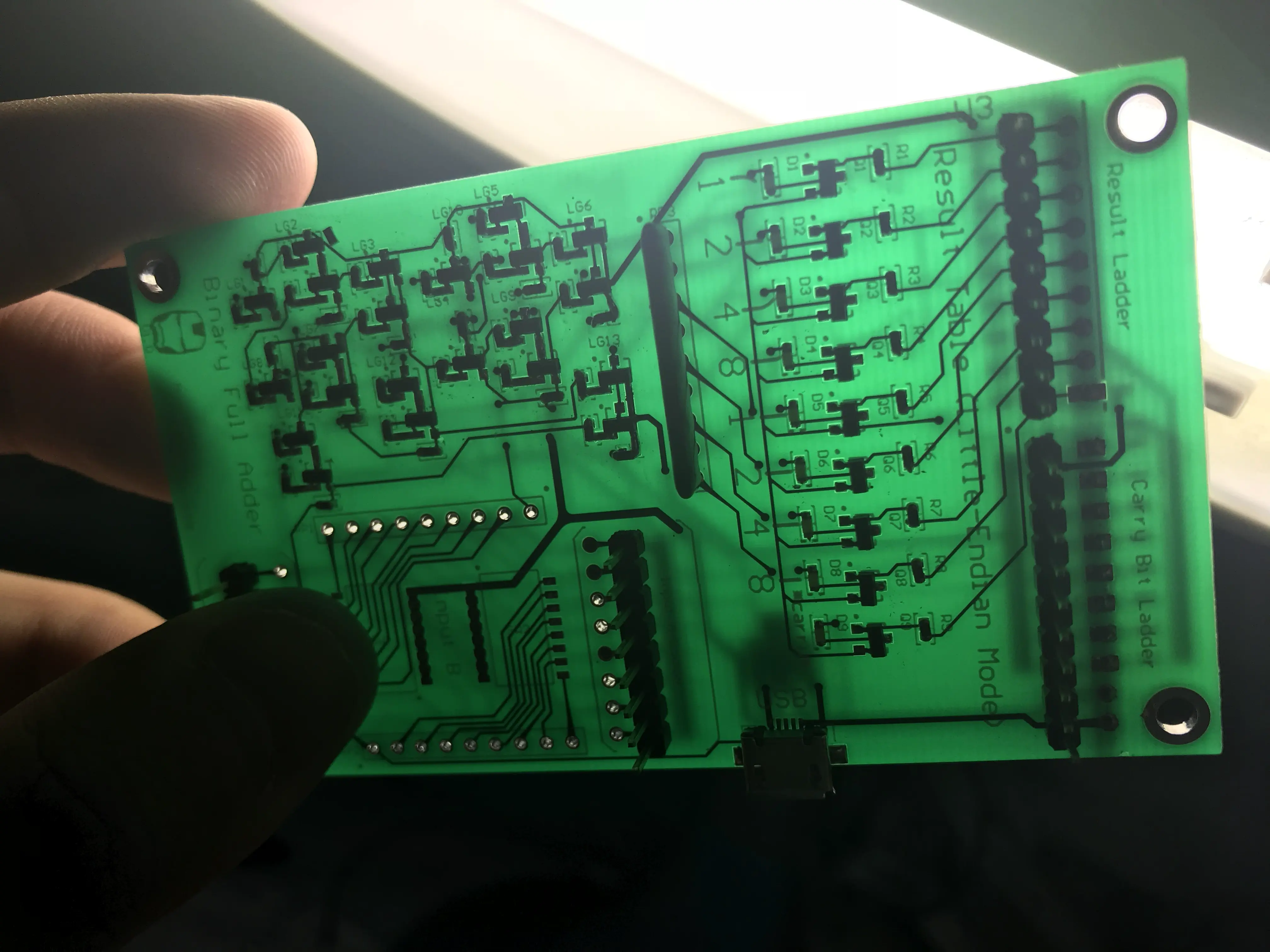 cmos full adder project thumbnail 3